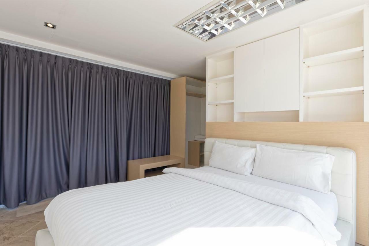 The Lantern Marina Residences Pousada Phuket